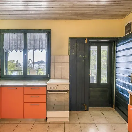 House Melanie Semesterbostad